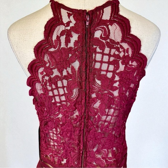 NWT City Studios Juniors ‘Illusion Fit and Flare Lace-Back Mini Dress’ in Ruby - Picture 12 of 15